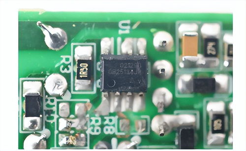 歐姆龍電子血壓計(jì)拆解 揭秘高精度與多功能背后的設(shè)計(jì)智慧